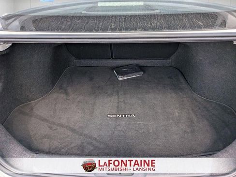 Used 2024 Nissan Sentra SV FWD image 28