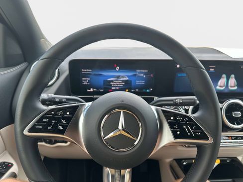 Certified 2026 Mercedes-Benz GLA 250 image 24