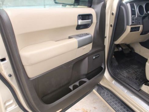 Used 2010 Toyota Sequoia Limited image 12