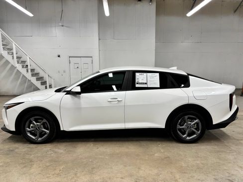 Used 2025 Kia K4 FWD image 4