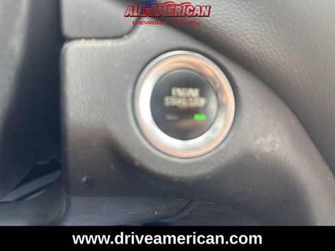 Used 2019 Chevrolet Equinox LT w/ Driver Convenience Package image 16