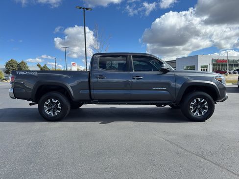 Certified 2023 Toyota Tacoma TRD Off-Road image 2