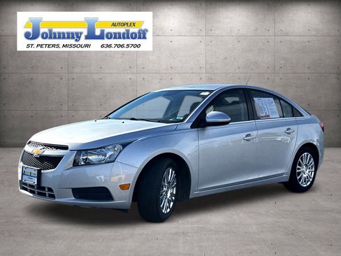 Used 2014 Chevrolet Cruze Eco image 4