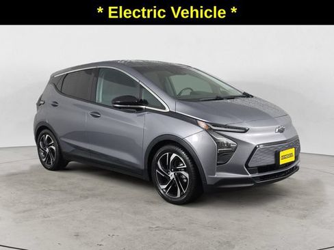Certified 2023 Chevrolet Bolt LT FWD image 3