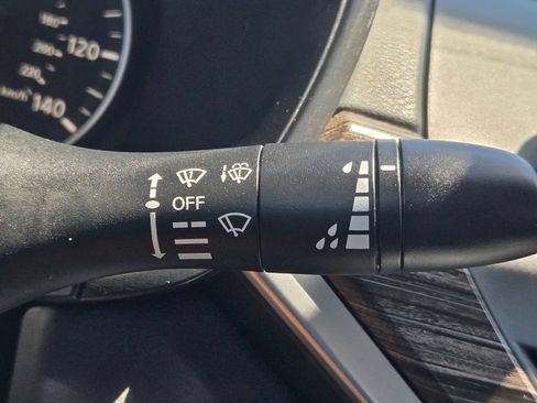 Used 2019 Nissan Altima 2.5 SL FWD image 22