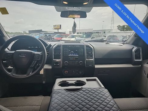 Used 2016 Ford F150 XLT RWD image 4
