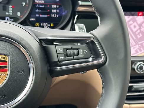 New 2026 Porsche Macan image 27