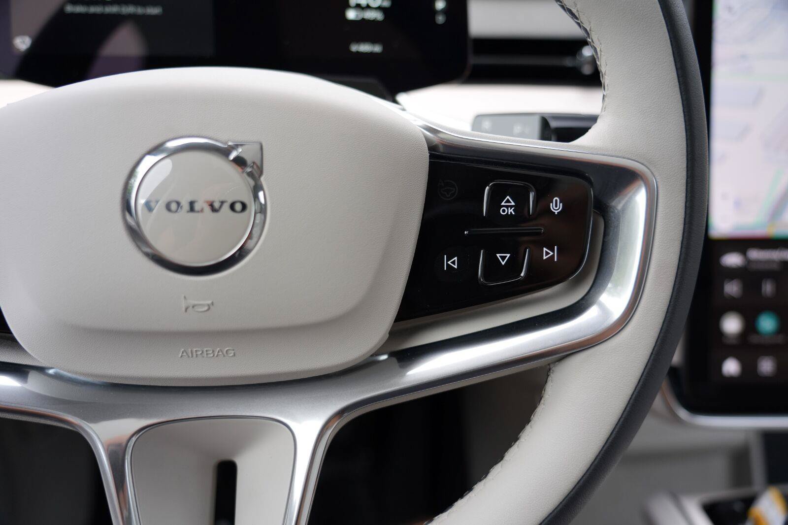 Used 2025 Volvo EX90 Ultra AWD/4WD image 21