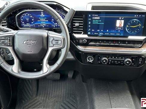 Certified 2024 Chevrolet Silverado 1500 RST image 17