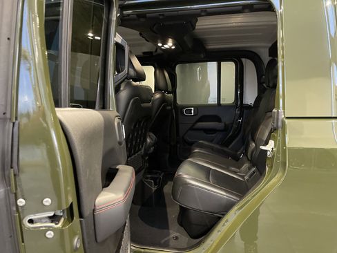 Used 2022 Jeep Gladiator Rubicon w/ LED Lighting Group image 31