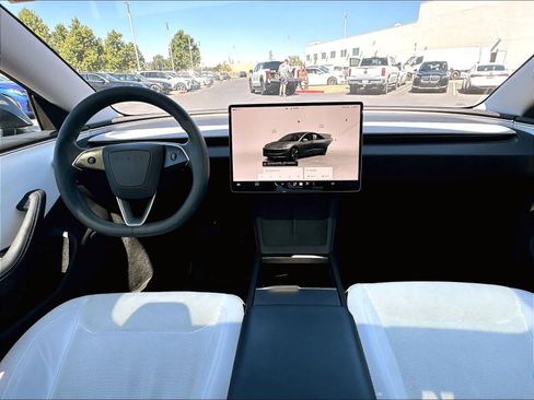 Used 2024 Tesla Model 3 Long Range AWD/4WD image 10