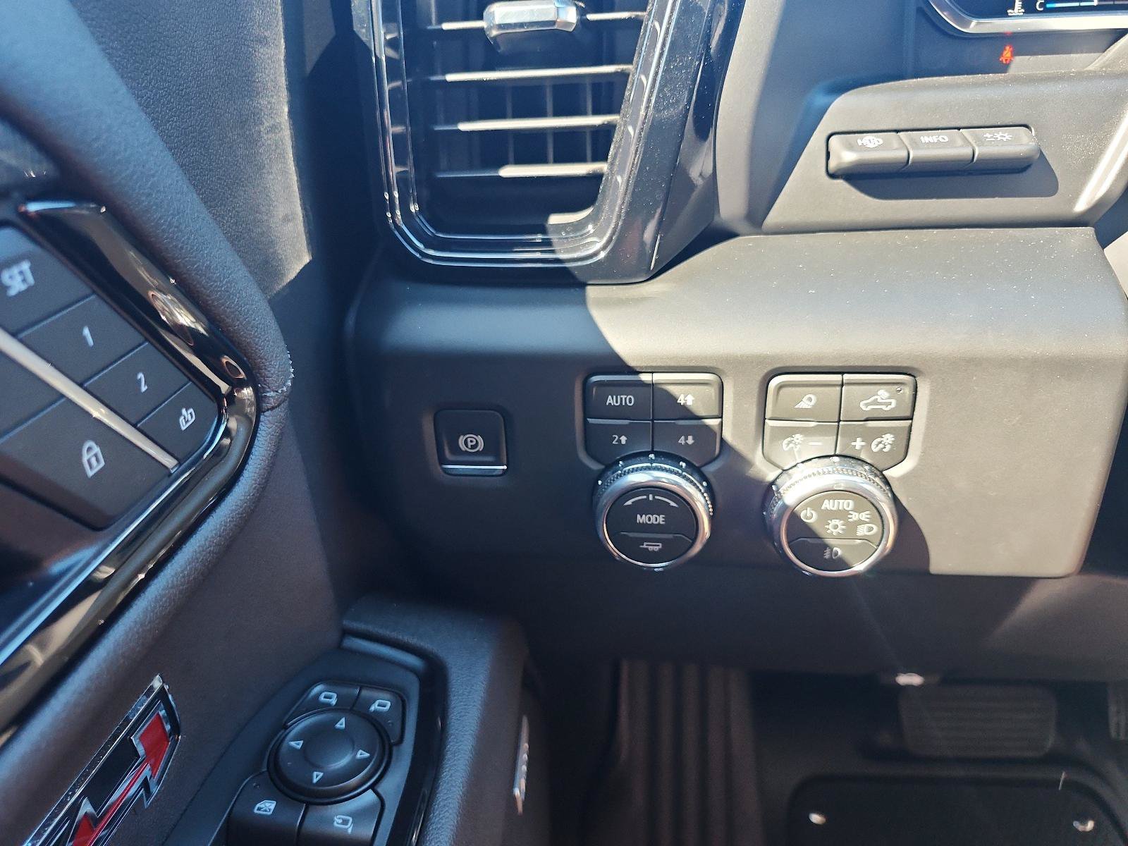 Used 2026 GMC Sierra 1500 AT4 w/ AT4 Premium Package AWD/4WD image 26