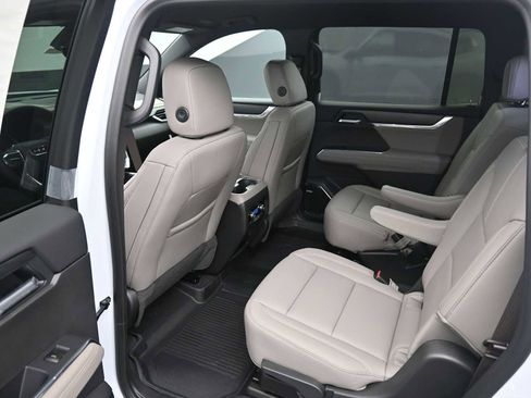 New 2026 GMC Acadia Elevation w/ Elevation Premium Package image 23