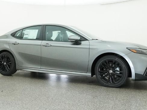 New 2026 Toyota Camry SE FWD image 28