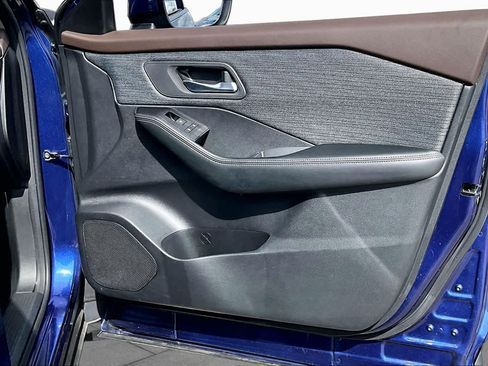 Certified 2023 Nissan Rogue SV FWD image 21