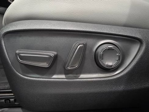 New 2026 Toyota Sienna XLE image 16