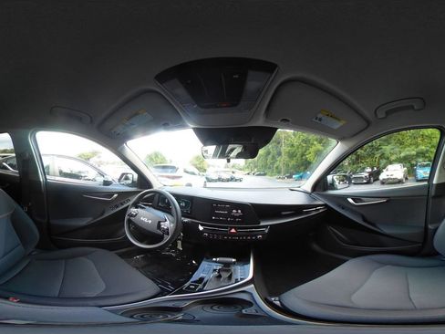 Used 2026 Kia Niro LX FWD image 37
