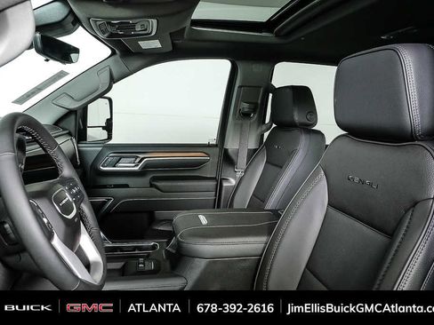 New 2026 GMC Sierra 2500 Denali w/ Denali Reserve Package AWD/4WD image 8