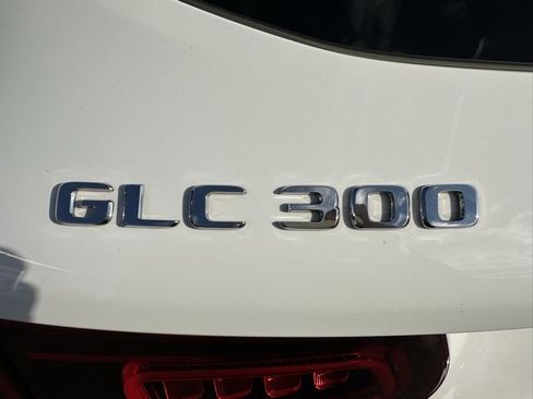 Certified 2022 Mercedes-Benz GLC 300 4MATIC image 9