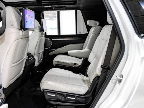 Used 2025 Cadillac Escalade Sport Platinum w/ LPO, Floor Liner Package image 41