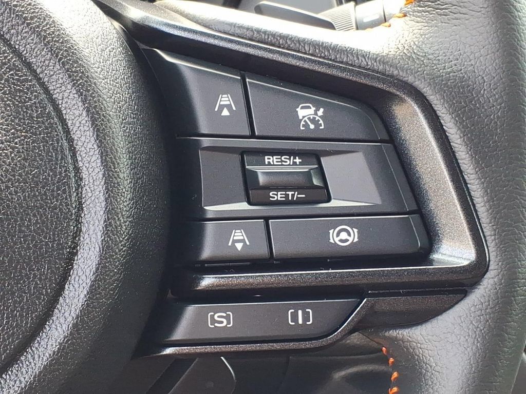 Used 2026 Subaru Crosstrek 2.5i Limited AWD/4WD image 10