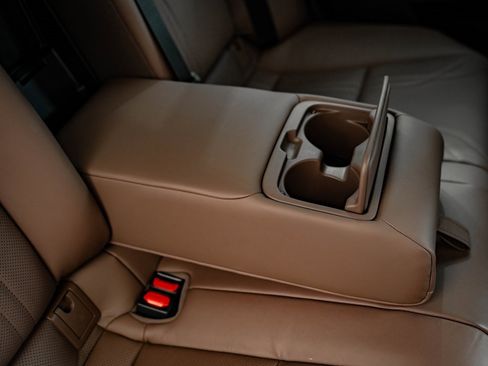 Certified 2025 Lexus ES 300h Ultra Luxury w/ Accessory Package (Z1) image 45