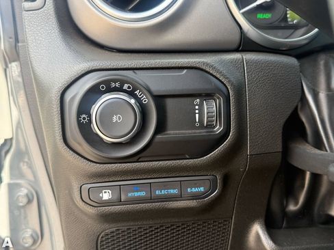 Certified 2023 Jeep Wrangler Unlimited Rubicon 4xe image 14