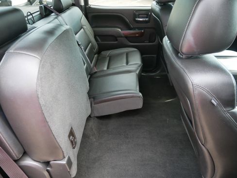 Used 2014 GMC Sierra 1500 SLT w/ Suspension Package, Off-Road AWD/4WD image 23