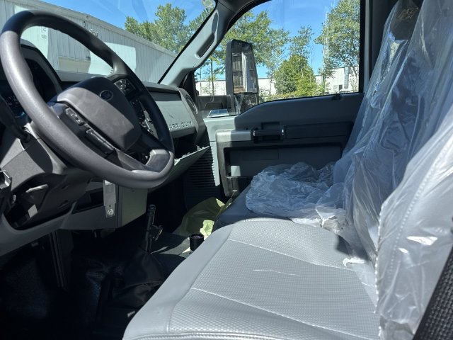 New 2027 Ford F650 2WD Regular Cab Super Duty image 17