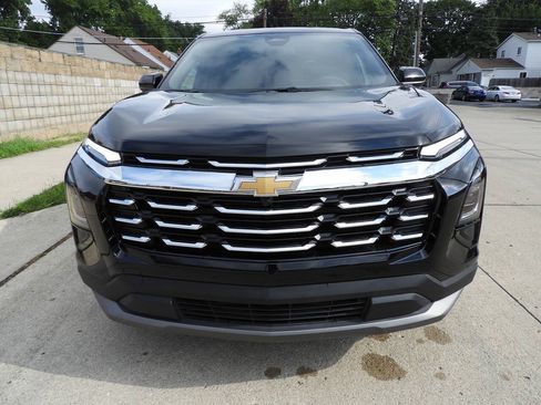 Used 2026 Chevrolet Equinox LT w/ LPO, Floor Liner Package AWD/4WD image 3