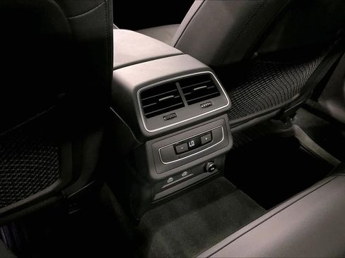 Used 2022 Audi A6 Premium Plus image 34