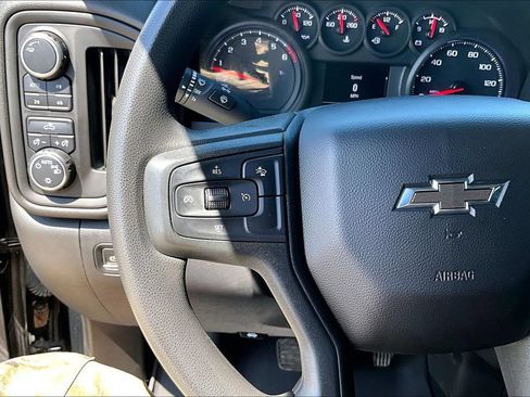 Used 2023 Chevrolet Silverado 1500 Custom Trail Boss w/ LPO, Dark Essentials Package AWD/4WD image 12