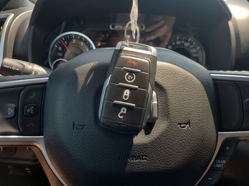 Used 2021 RAM 1500 Big Horn AWD/4WD image 31