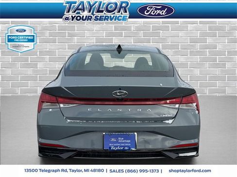 Used 2023 Hyundai Elantra Limited image 4
