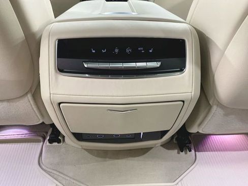 Used 2025 Cadillac Escalade Sport Platinum image 22