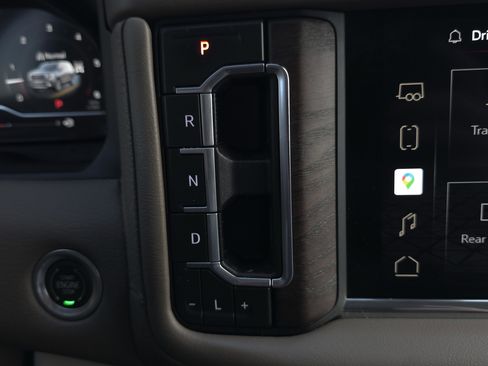 Used 2022 GMC Yukon Denali w/ Denali Ultimate Package image 27