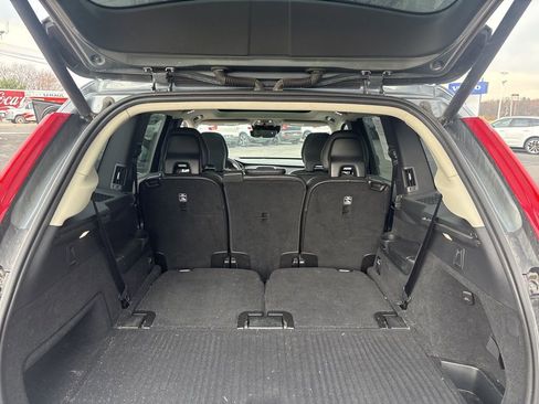 Used 2019 Volvo XC90 T6 Momentum w/ Protection Package Premier image 37