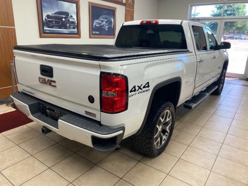 Used 2014 GMC Sierra 1500 SLT w/ All-Terrain Package AWD/4WD image 3