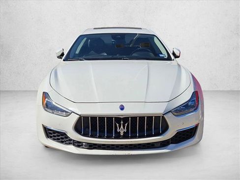 Used 2018 Maserati Ghibli S GranLusso image 2