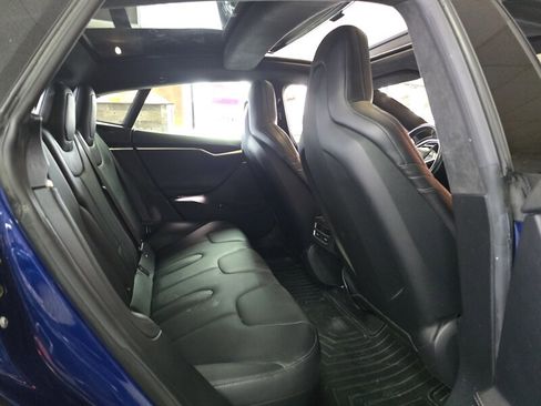 Used 2015 Tesla Model S 70D image 14