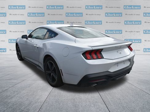 Used 2024 Ford Mustang Premium image 17