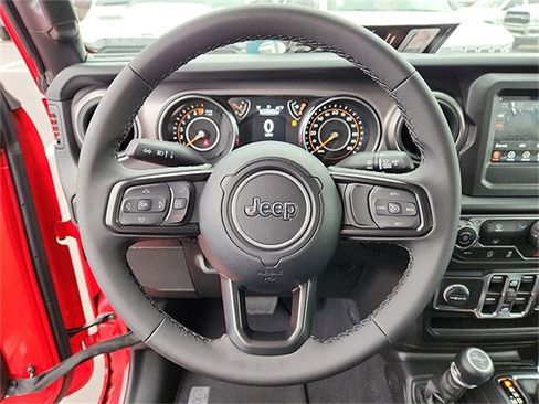 Used 2023 Jeep Renegade Latitude image 9