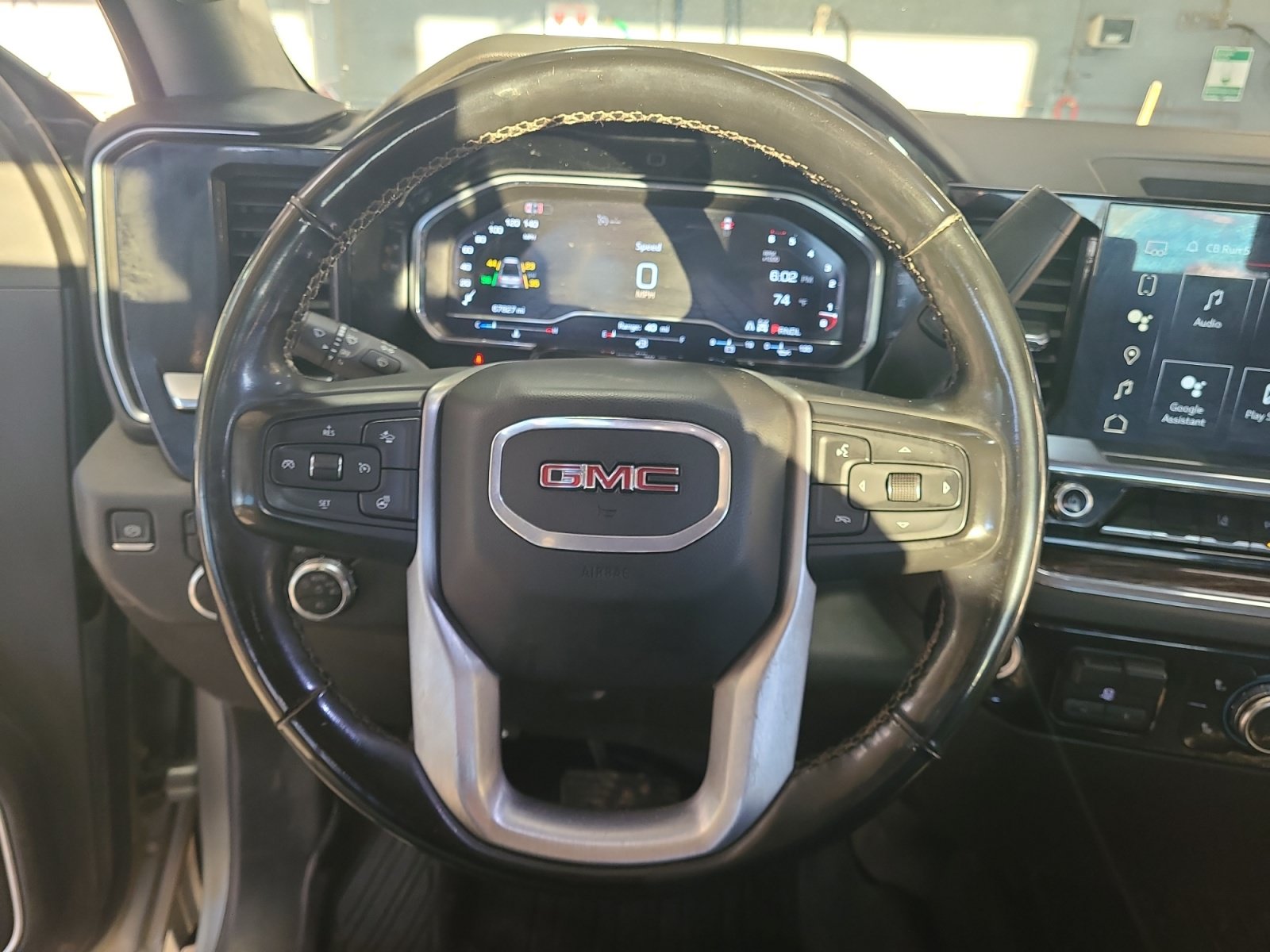 Used 2024 GMC Sierra 2500 SLE AWD/4WD image 9