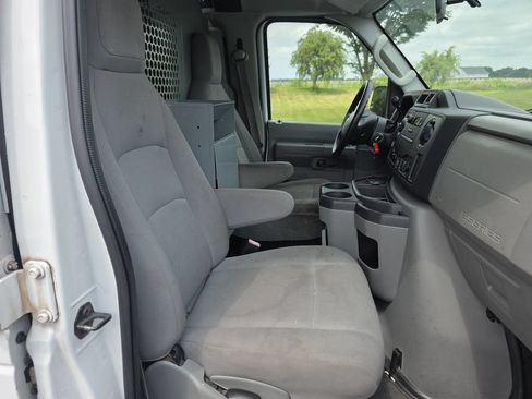 Used 2009 Ford E-250 and Econoline 250 RWD image 14