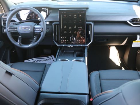 New 2026 GMC Acadia AT4 w/ Luxury Package image 16