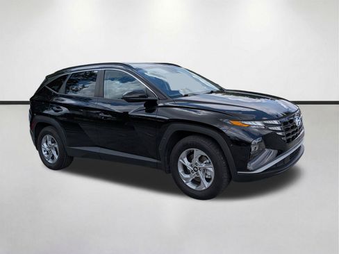 Used 2023 Hyundai Tucson SEL FWD image 2