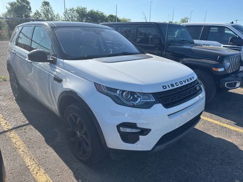 Used 2019 Land Rover Discovery Sport HSE AWD/4WD image 6