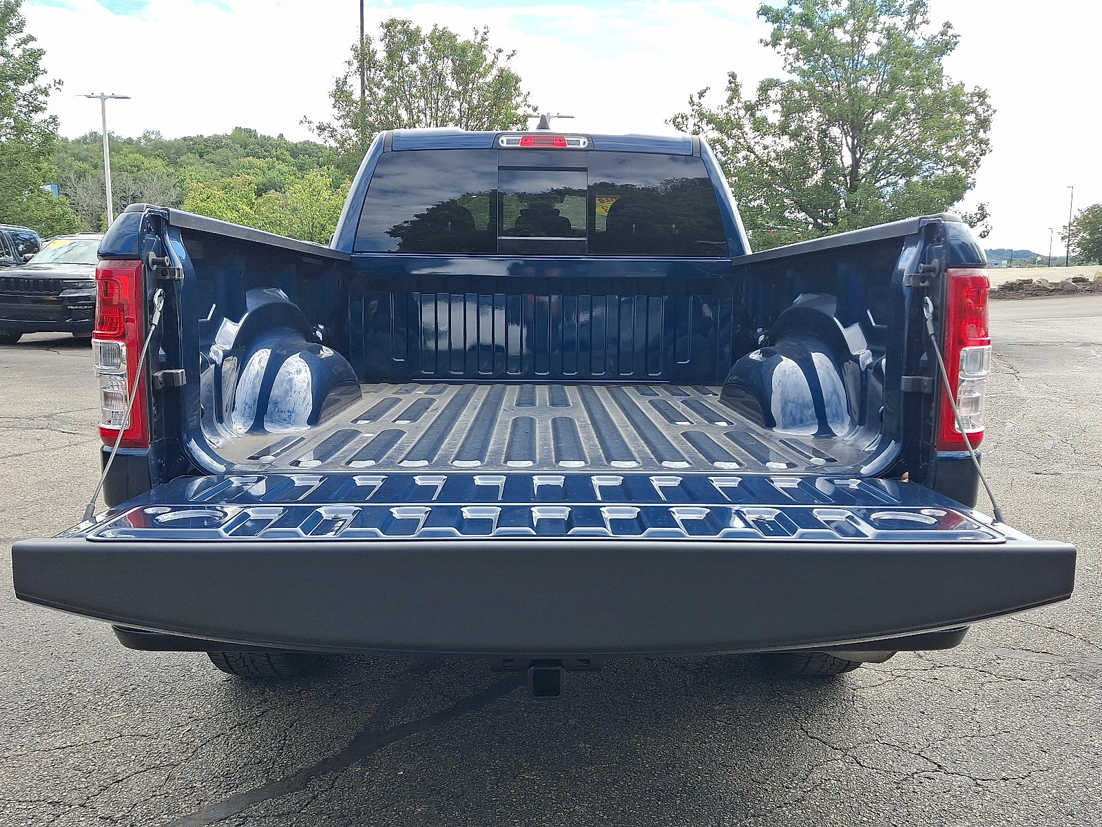 Used 2023 RAM 1500 Big Horn AWD/4WD image 28