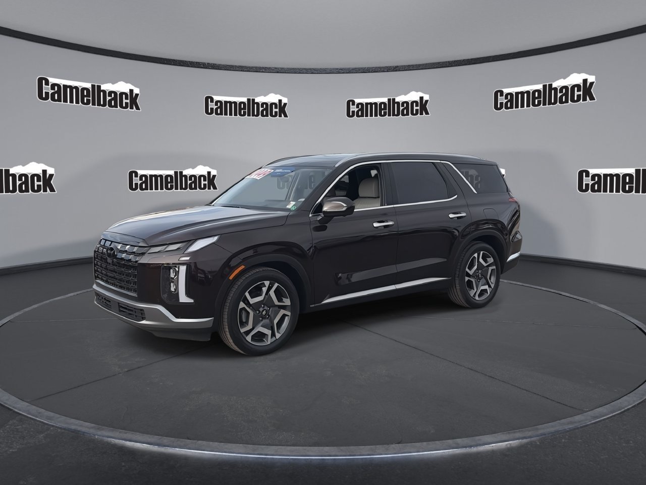 Used 2025 Hyundai Palisade Limited FWD image 3