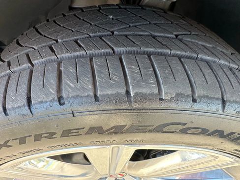 Used 2018 Jaguar F-PACE R-Sport image 20